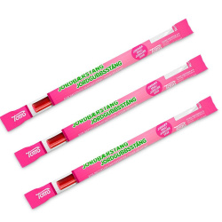 toms_pingvinstng_sweet_licorice_strawberry_stick_3-pack